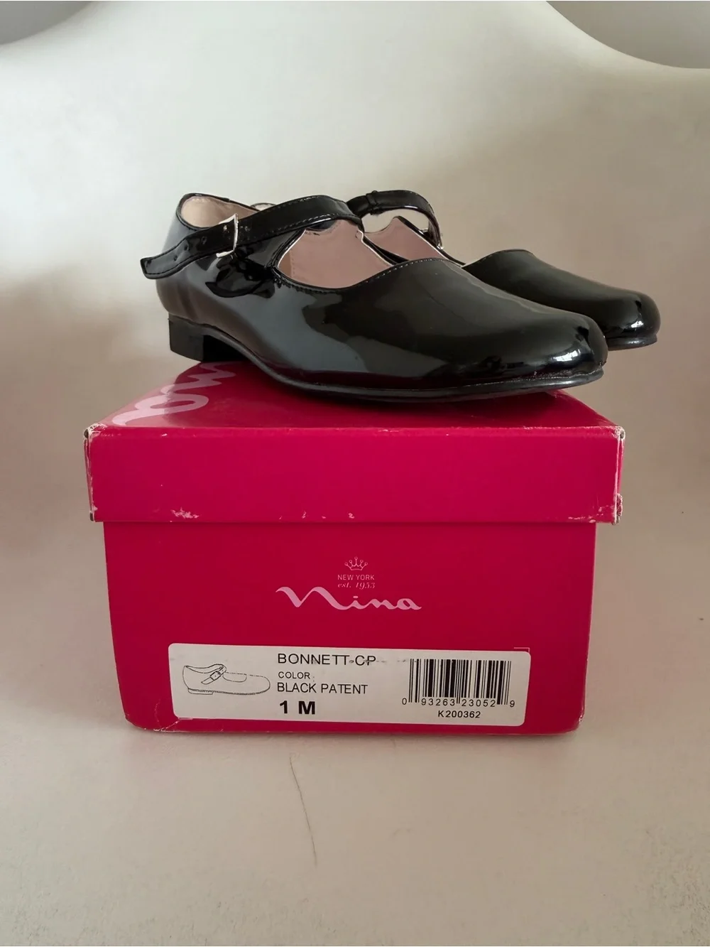 Nina Shoes shiny black